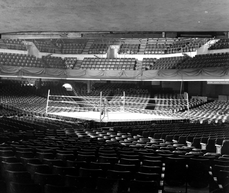 Olympic Auditorium 1950 2 1801 So. Grand Ave. Los Angeles wm.jpg